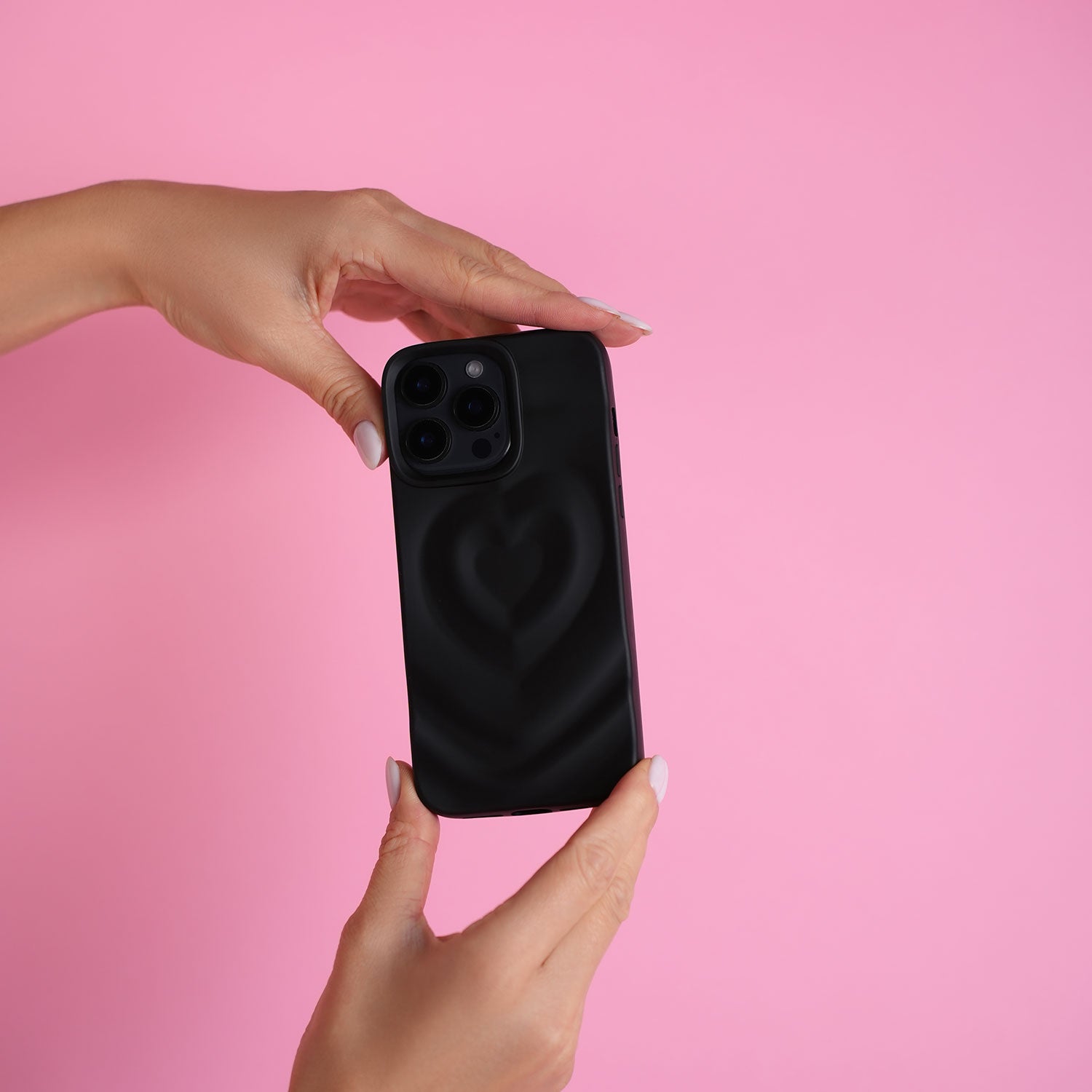 Melting Heart Matte Black